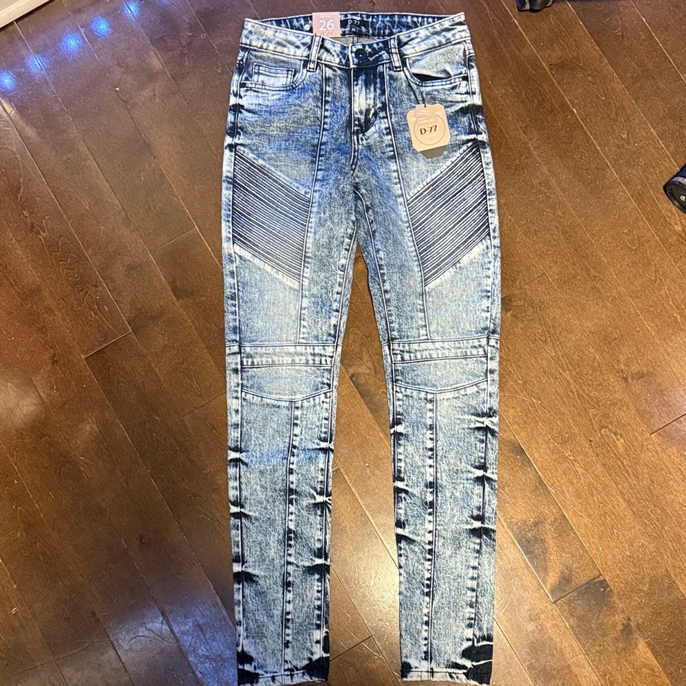 Stylish Blue Denim Vintage D-77